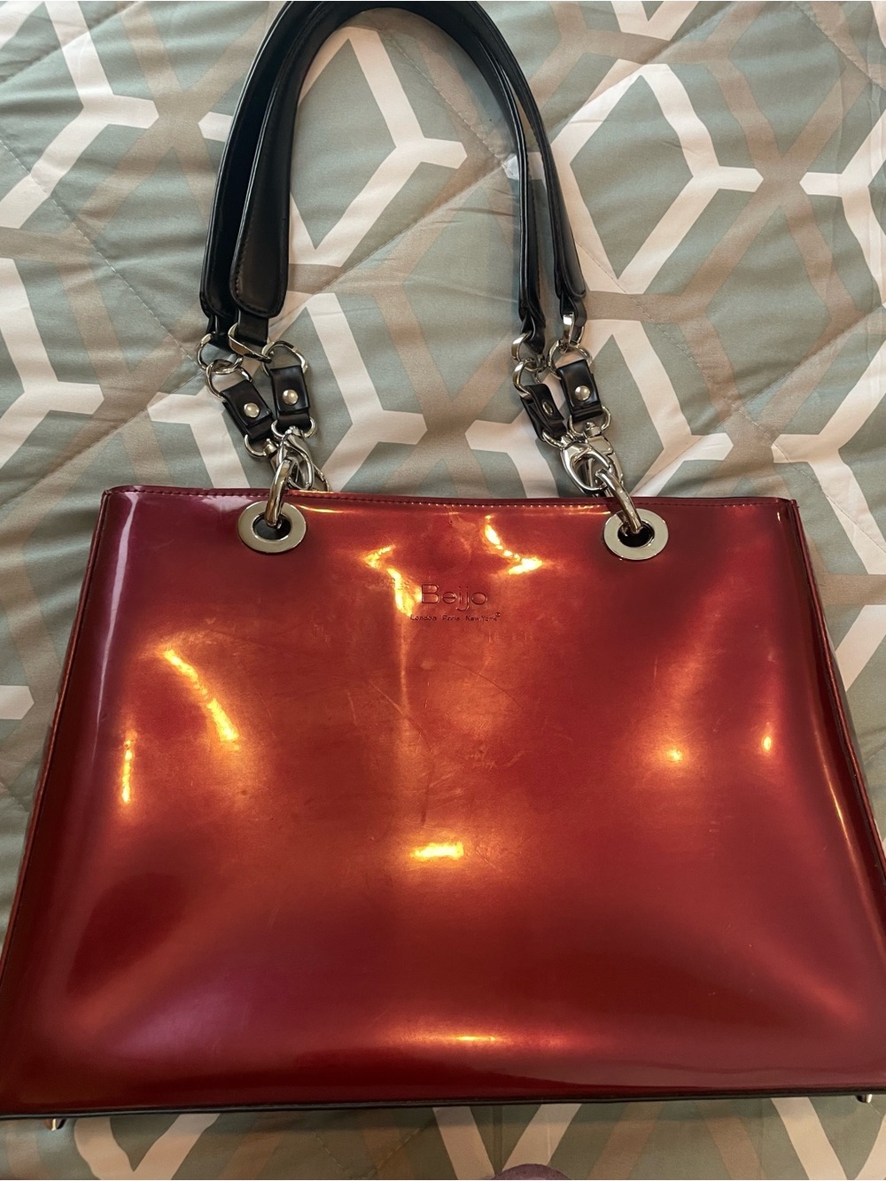 Beijo Glossy Cranberry Tote Bag with Black Interchangeable Straps